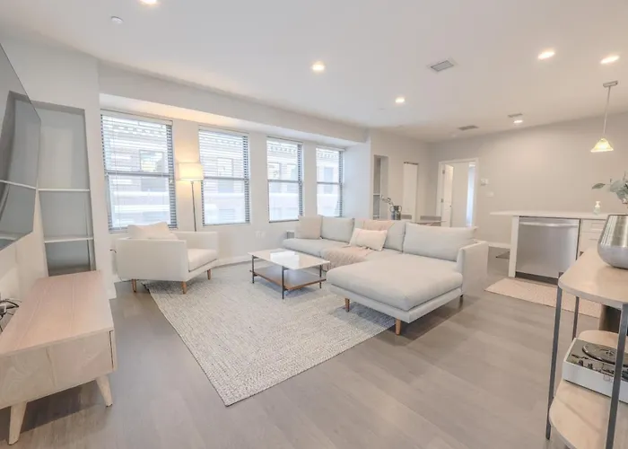 Luxury Loft Washer And Dryer Pet Friendly